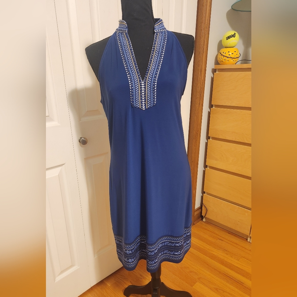 Sleeveless dress.